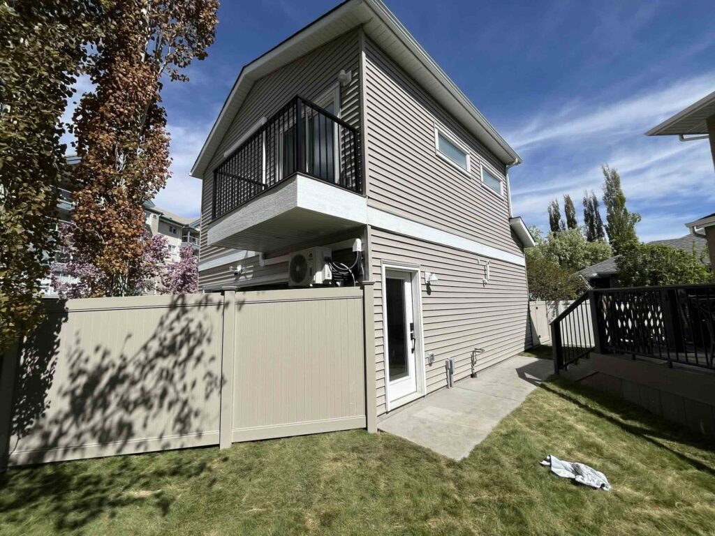 Carriage House/Garage Suite in Calgary, SW